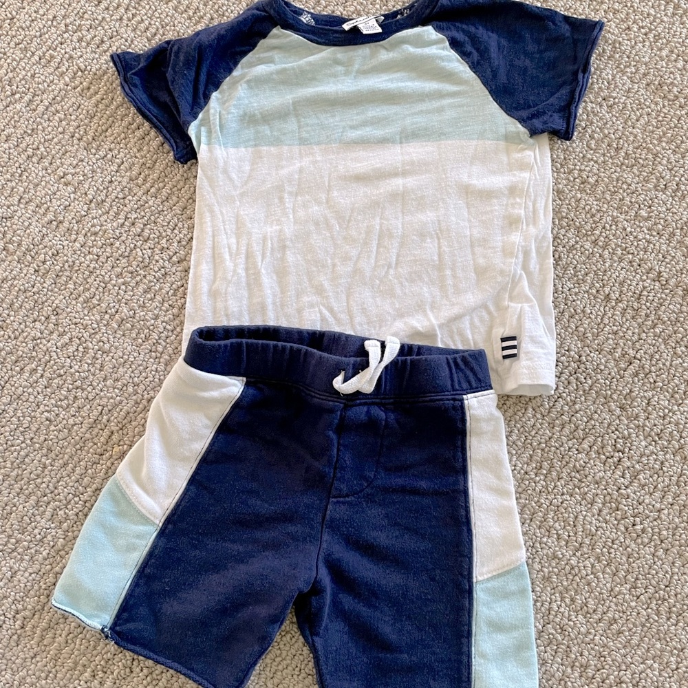 Splendid boys two piece shorts set